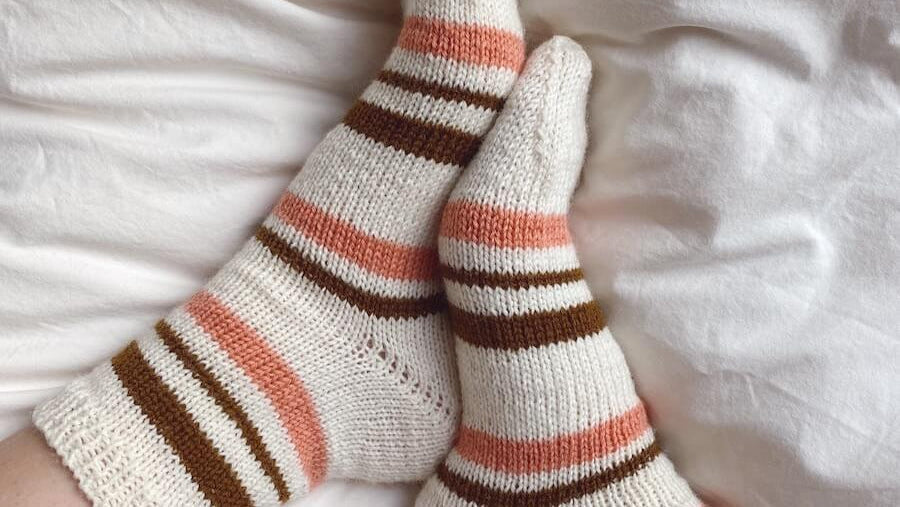 How To Knit Socks