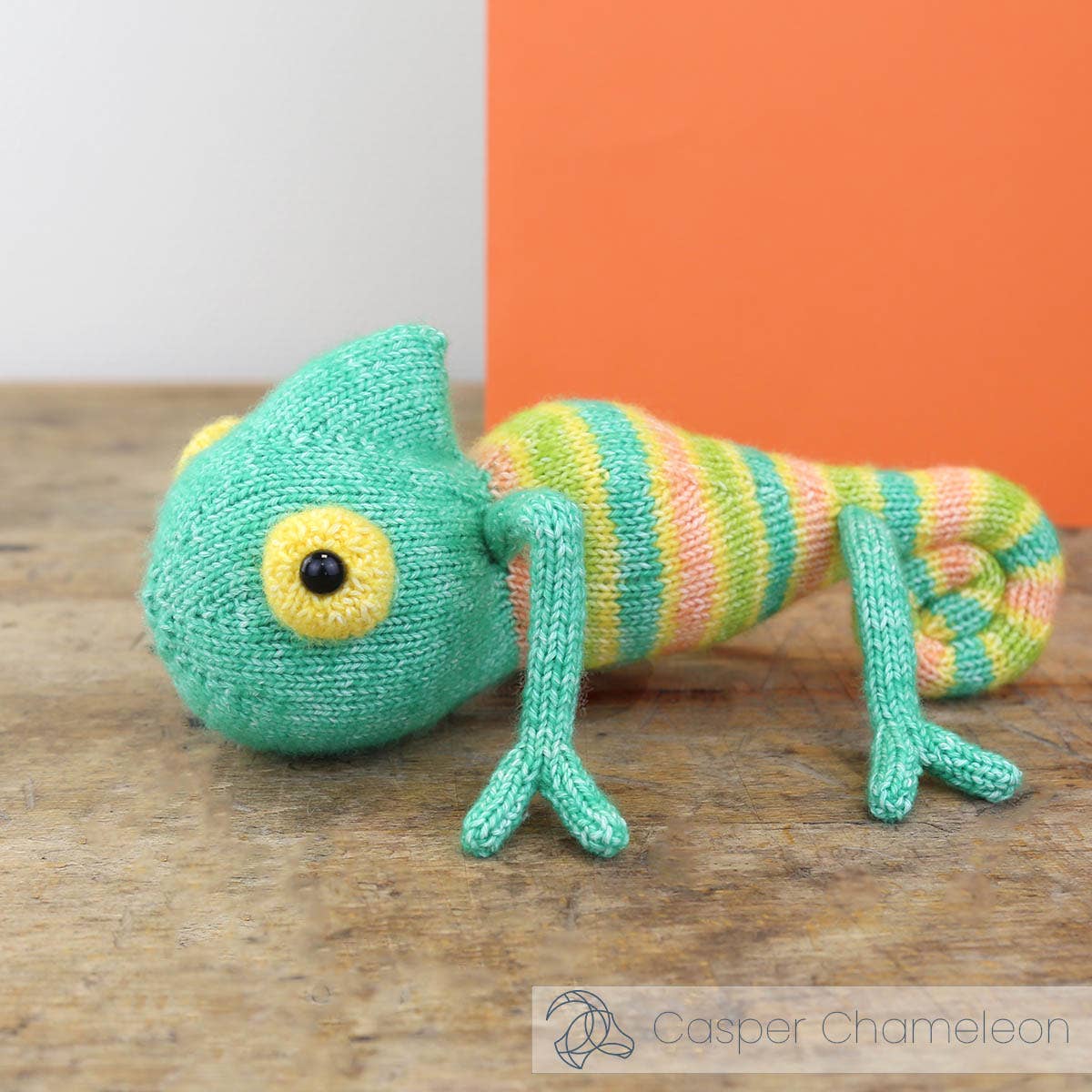 Hardicraft - DIY Knitting Kit - Casper Chameleon