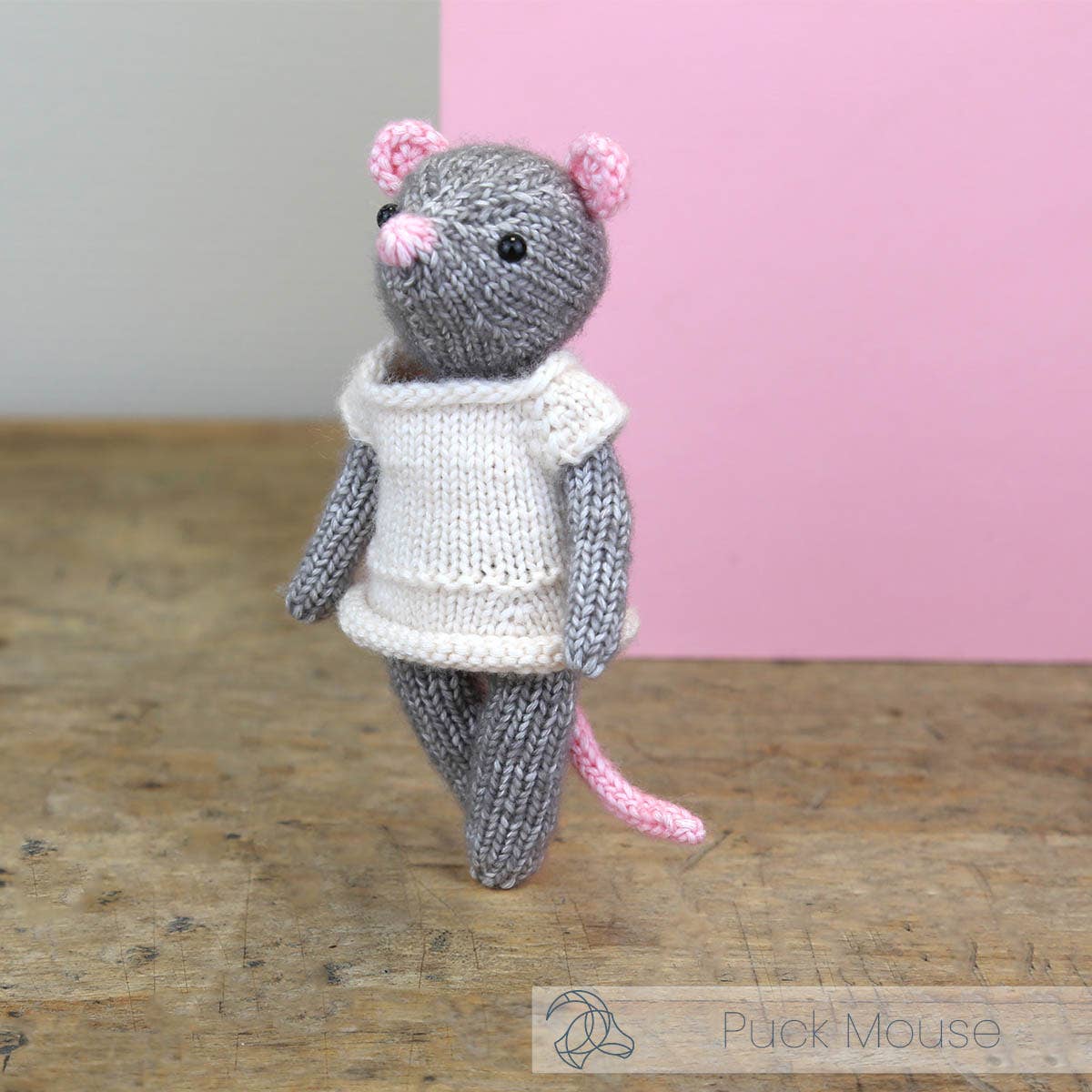 Hardicraft - DIY Knitting Kit - Puck Mouse