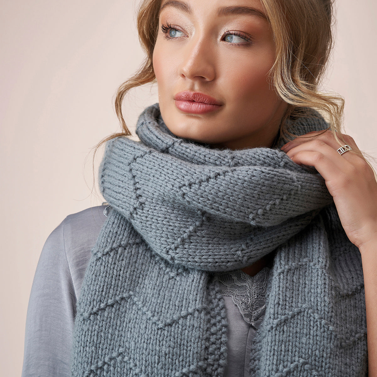 Merino Aria Scarf - Easy Knitting Kit
