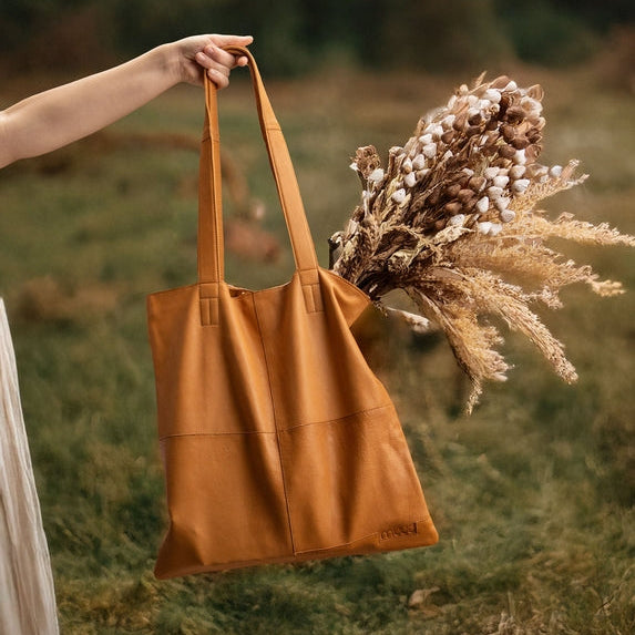 muud - Show Shopper Leather Bag