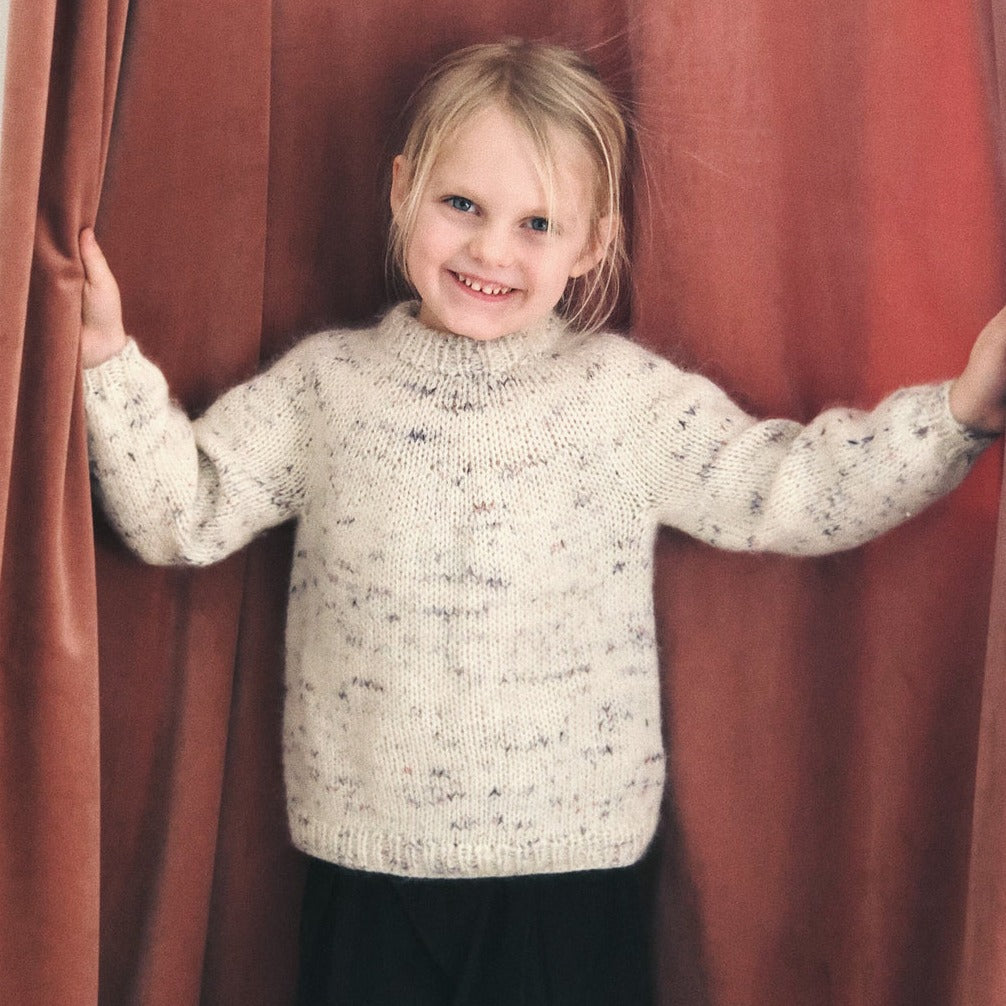 PetiteKnit Novice Sweater Junior Knitting Kit