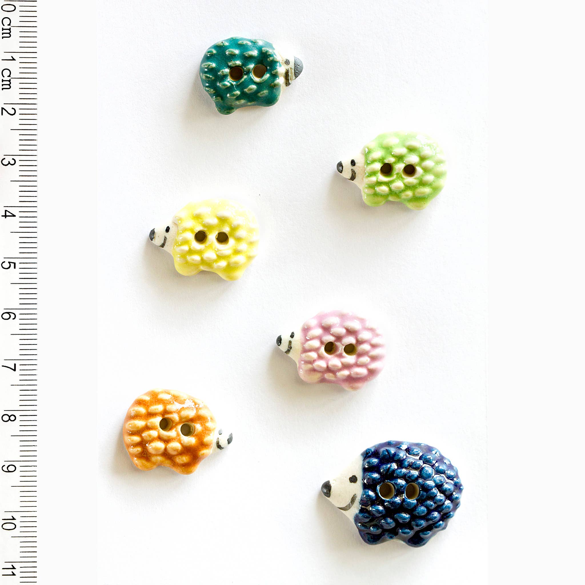 Incomparable Buttons - 6 Hedgehog Buttons