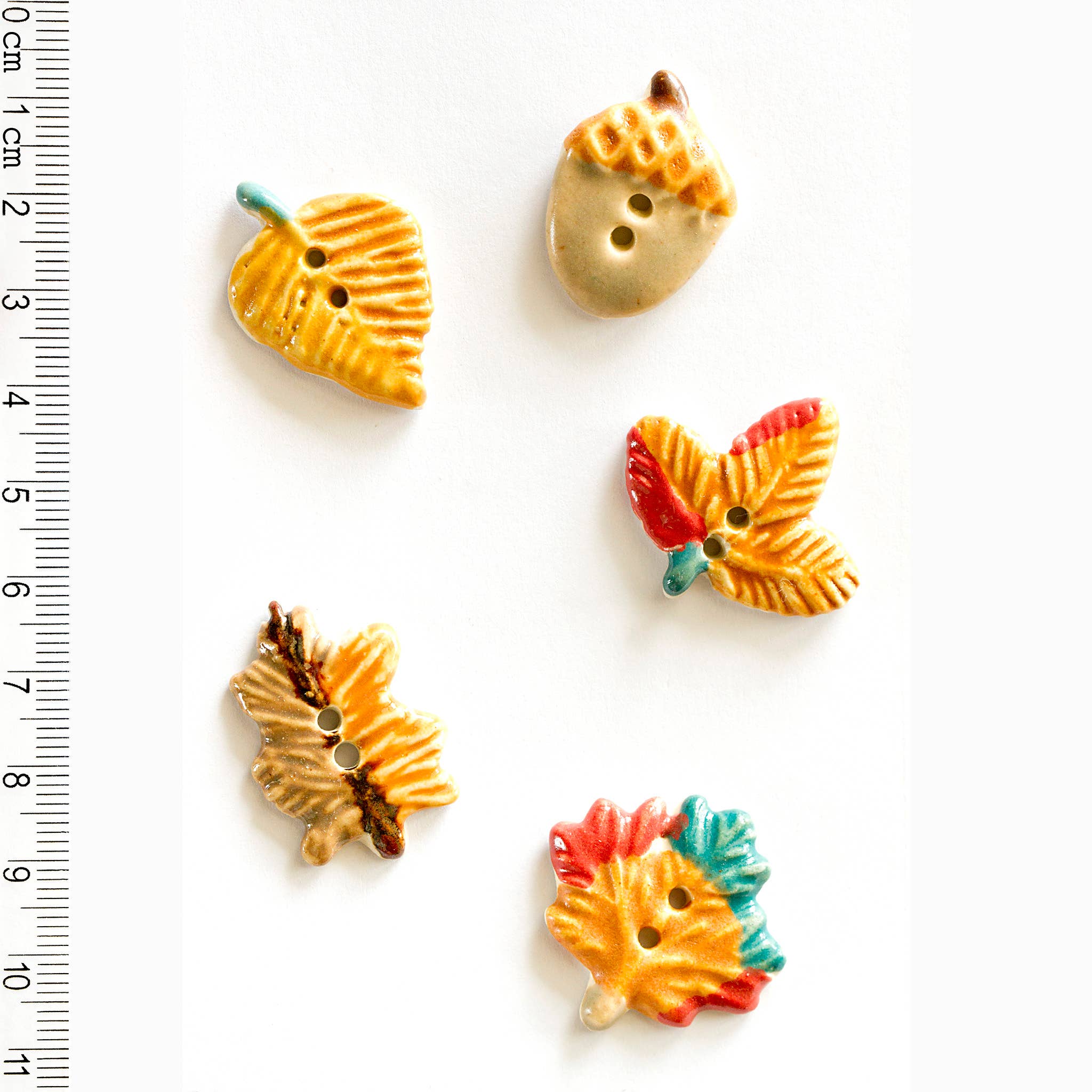 Incomparable Buttons - 5 Autumn Leaves Buttons