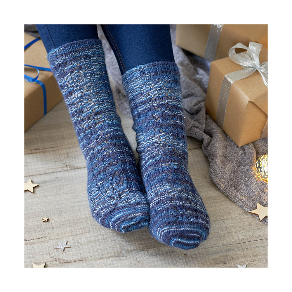 Comet Christmas Socks - Knitting Pattern (FREE PDF Download)