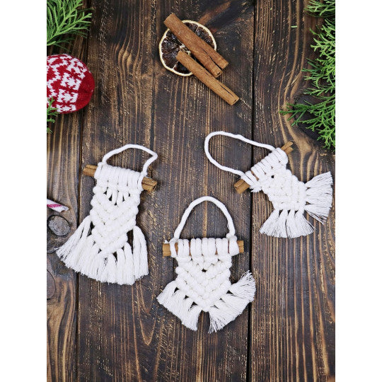 Macramé Mini Christmas Decorations (FREE PDF Download)