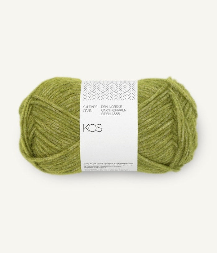PetiteKnit Sophie Hood Knitting Kit in Sandnes Garn Kos