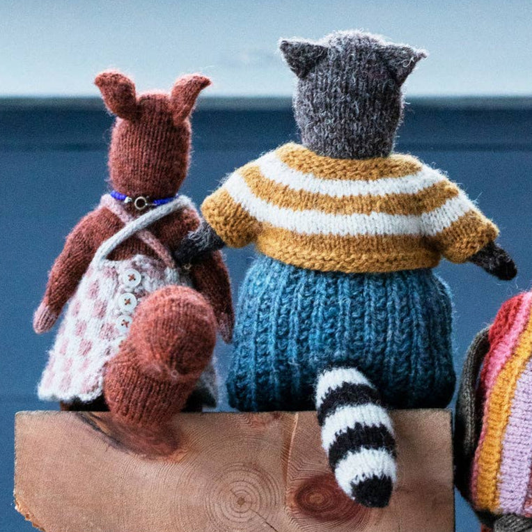 Mouche & Friends