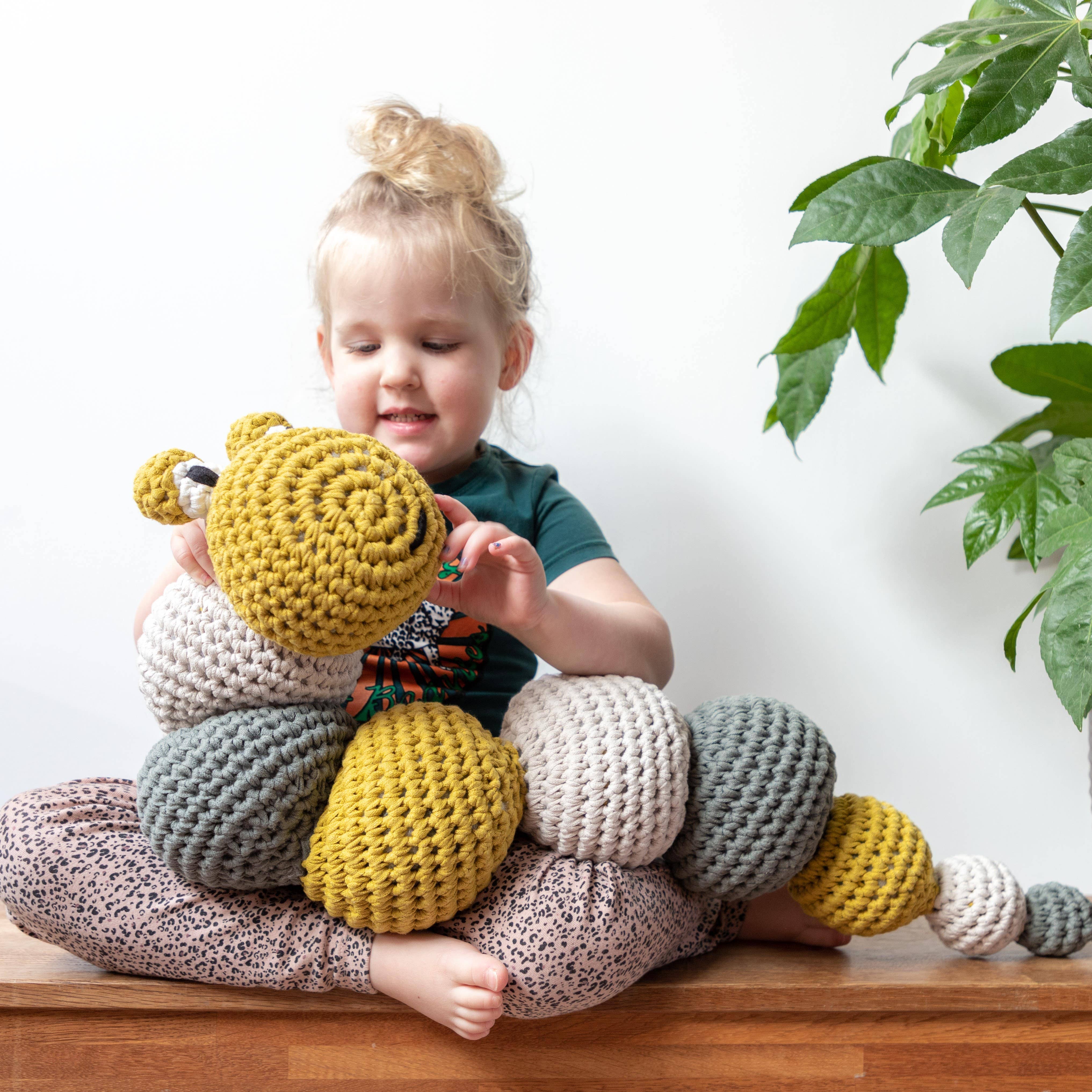 Hoooked - Kit de crochet DIY RibbonXL Chenille Lola