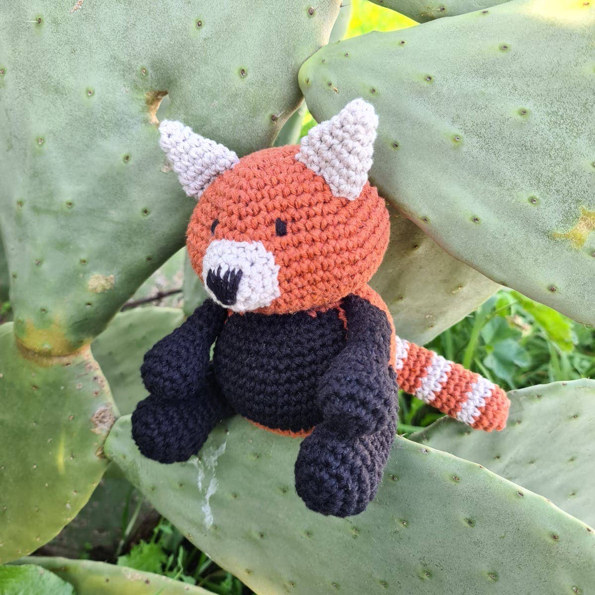 Hoooked Ling the Red Panda - Crochet Kit