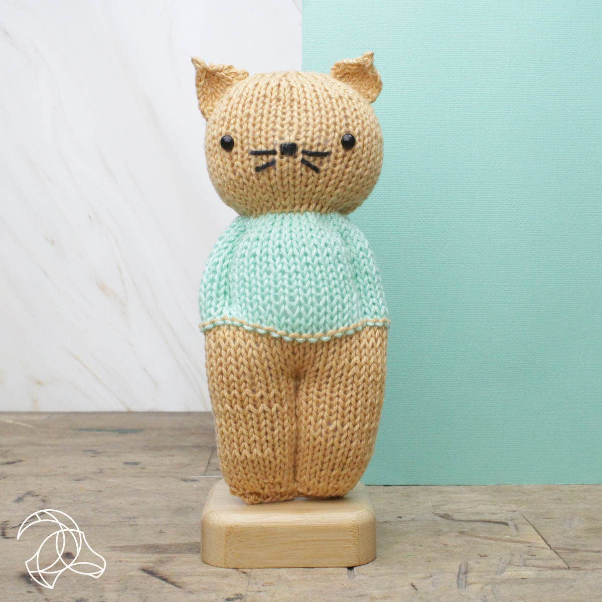 Nora The Cat - Knitting Kit