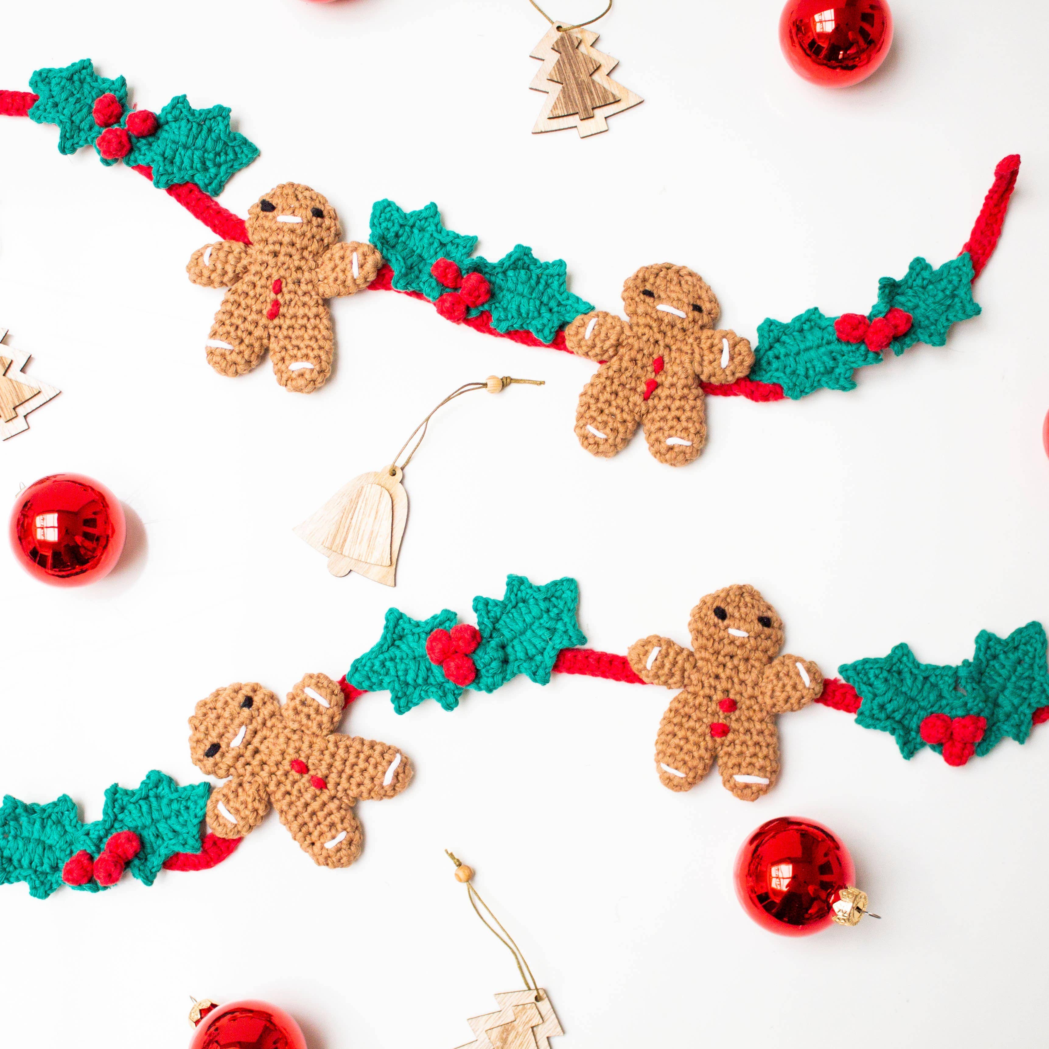 Christmas Garland - Crochet Kit