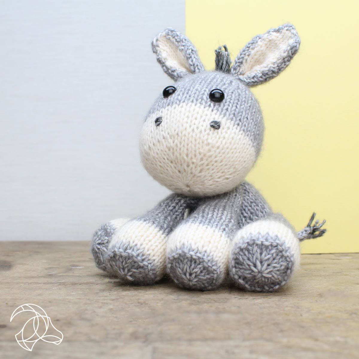 Hardicraft - Spring Donkey - Knitting Kit