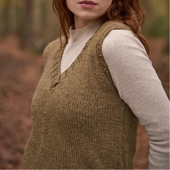 Bramble & Fleece York Tank Knitting Kit in Sheepsoft DK