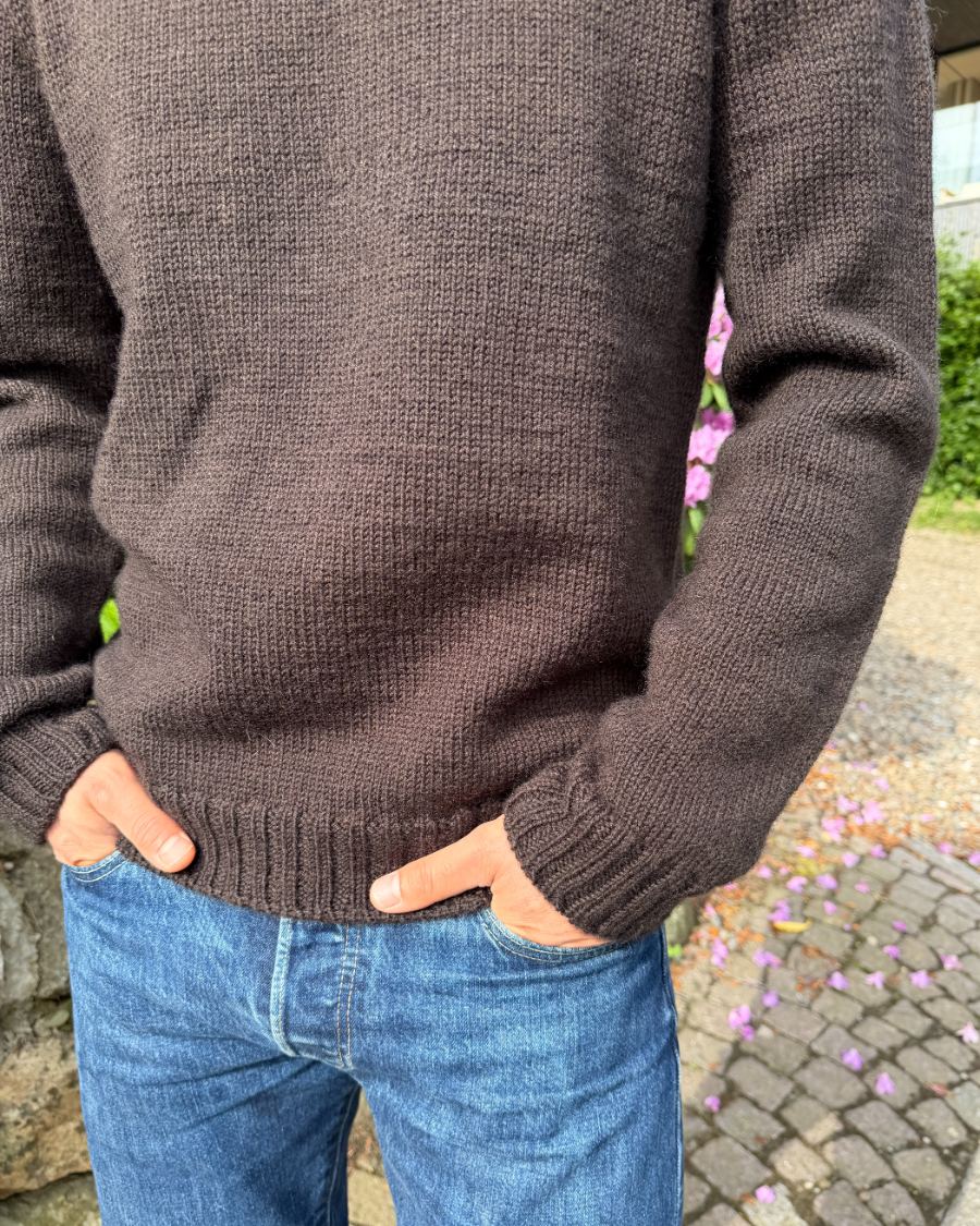 Niels Sweater ribbing detail