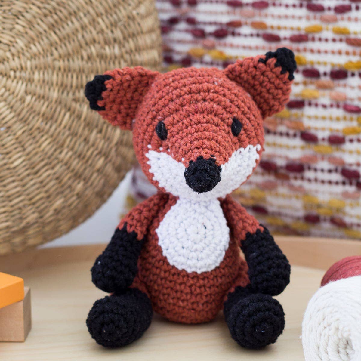 Hoooked Fergie Fox - Crochet Kit