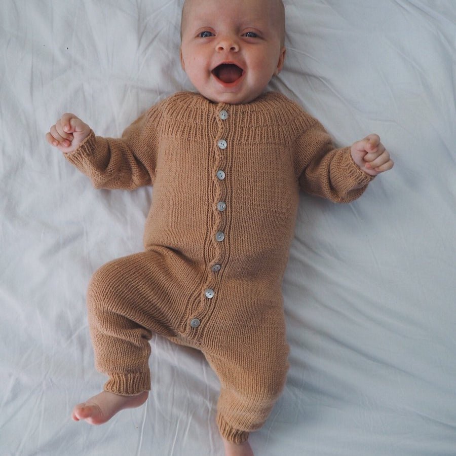 PetiteKnit Anker's Onesie - Modèle de tricot