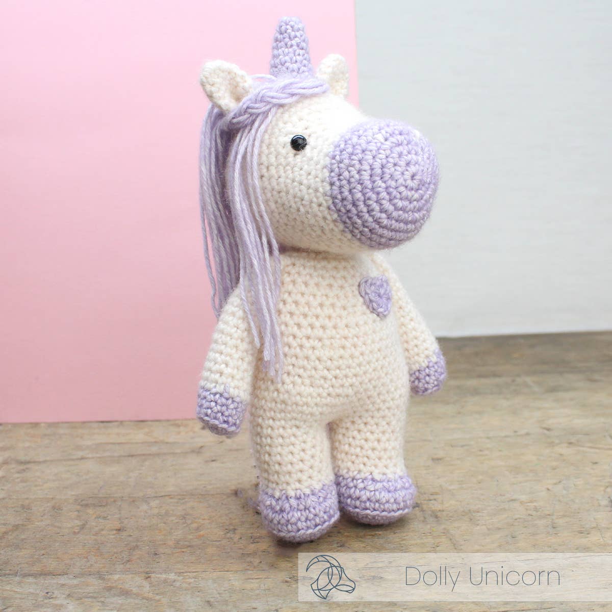 Hardicraft - Dolly la licorne - Kit de crochet