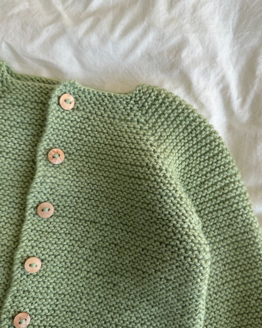 PetiteKnit Beginner’s Jacket - Knitting Kit - (Orry Yarn Merino DK)