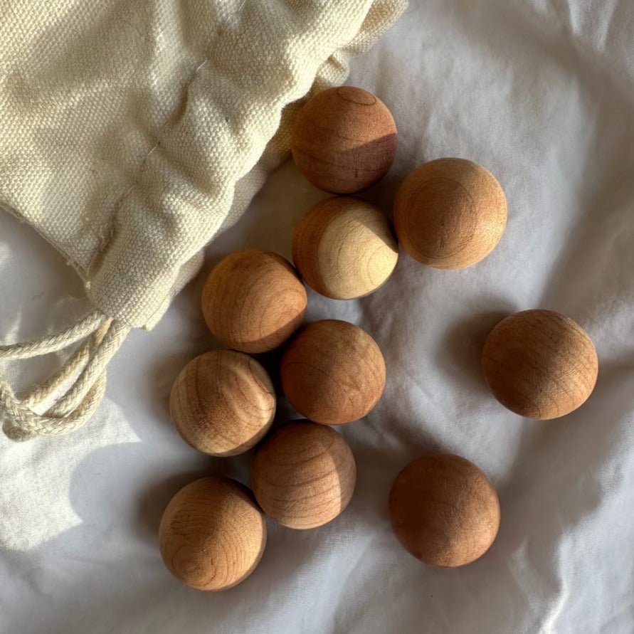 PetiteKnit Cedar Wood Balls (pack of 10)
