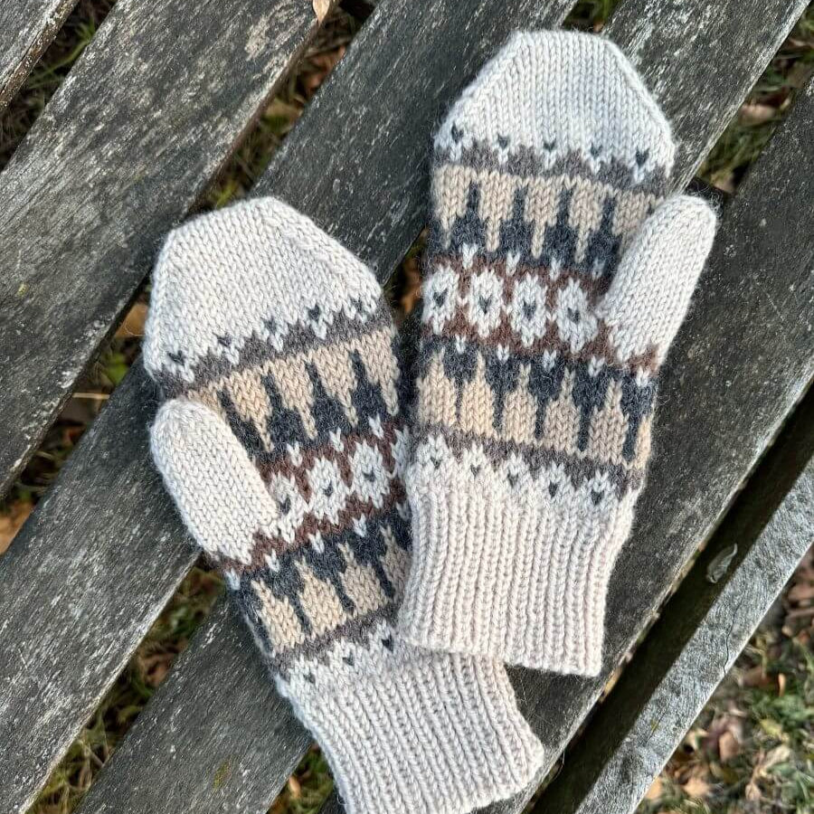 PetiteKnit Celeste Mittens - Knitting Pattern
