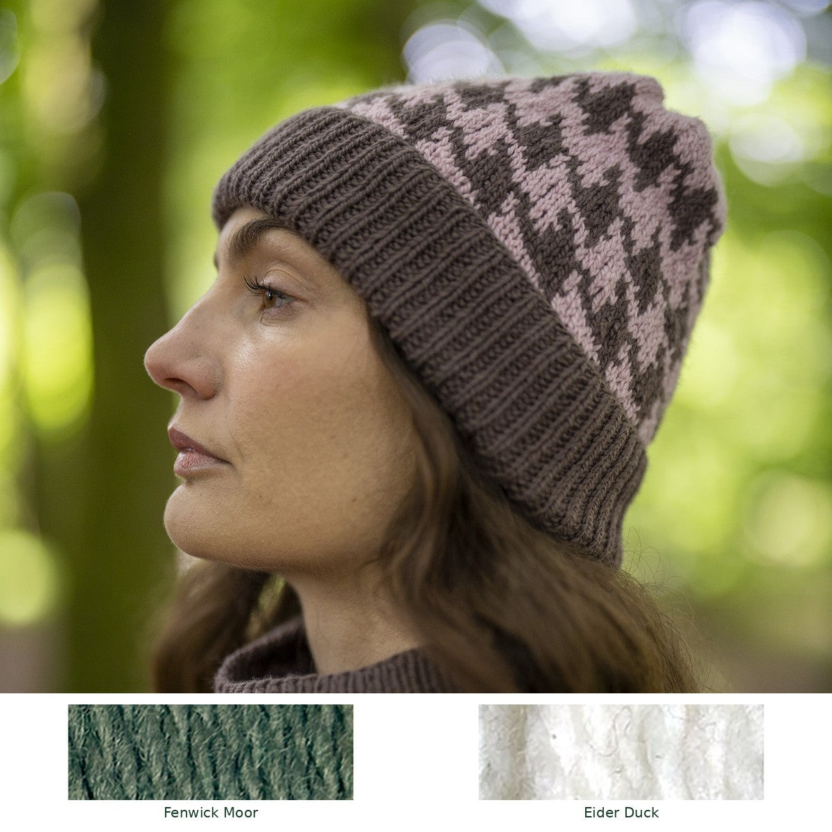 Eglinton Houndstooth Beanie knitting kit in Fenwick Moor and Eider Duck, with both yarn shades shown