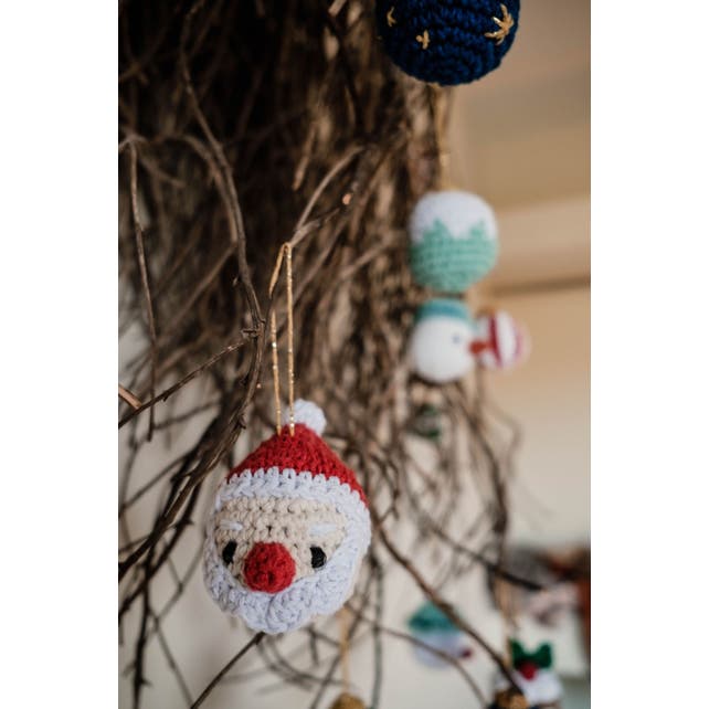 Boules de Noël au pays des merveilles - Kit de crochet