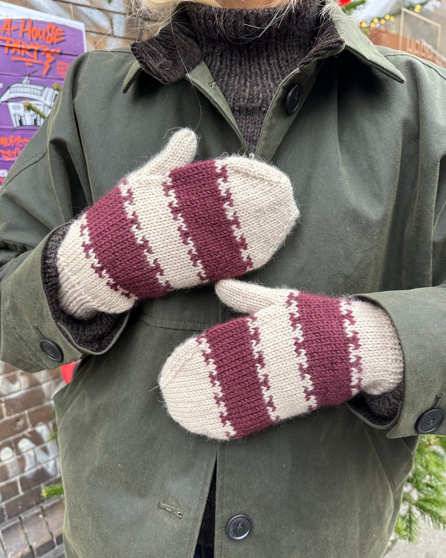 PetiteKnit Key Mittens - Knitting Pattern