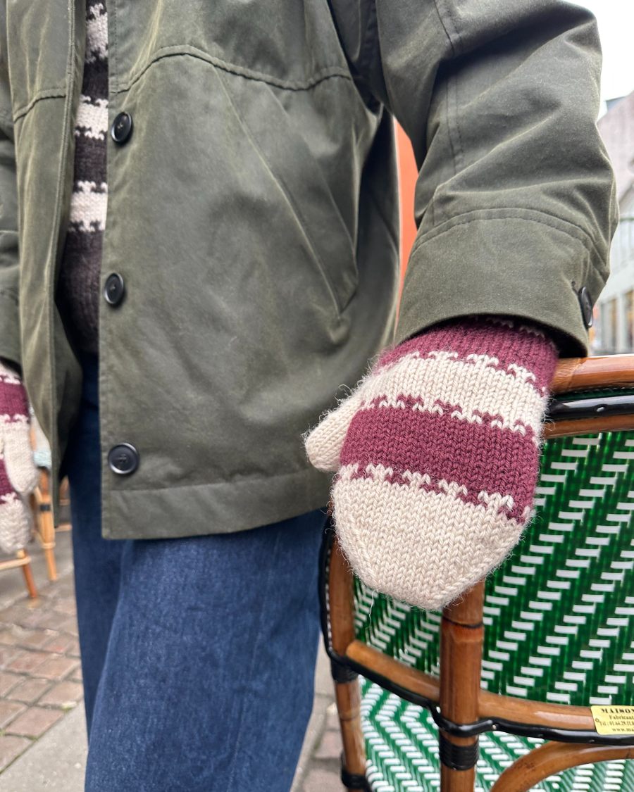 PetiteKnit Key Mittens - Knitting Pattern