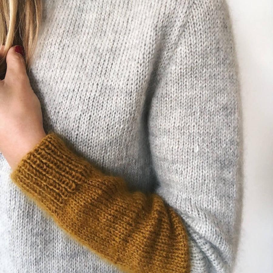 Pull contrasté PetiteKnit - Modèle de tricot