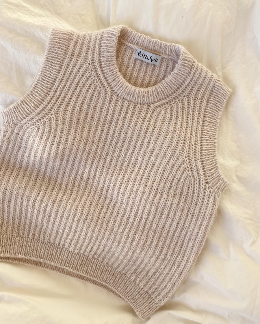 Pull sans manches PetiteKnit de septembre – Modèle de tricot