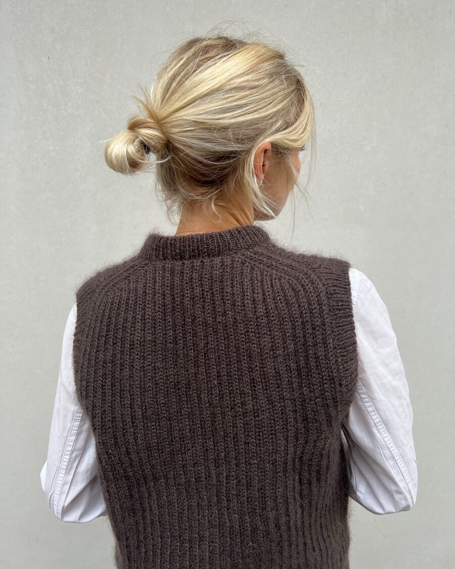 Pull sans manches PetiteKnit de septembre – Modèle de tricot