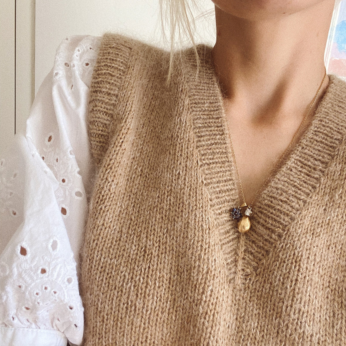 PetiteKnit Stockholm - Pull col V - Patron de tricot