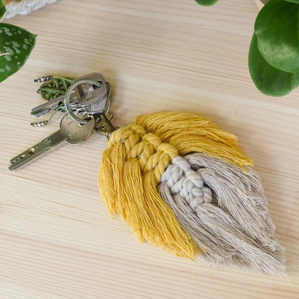 Macramé Feather Keychain Craft Kit - One Colour